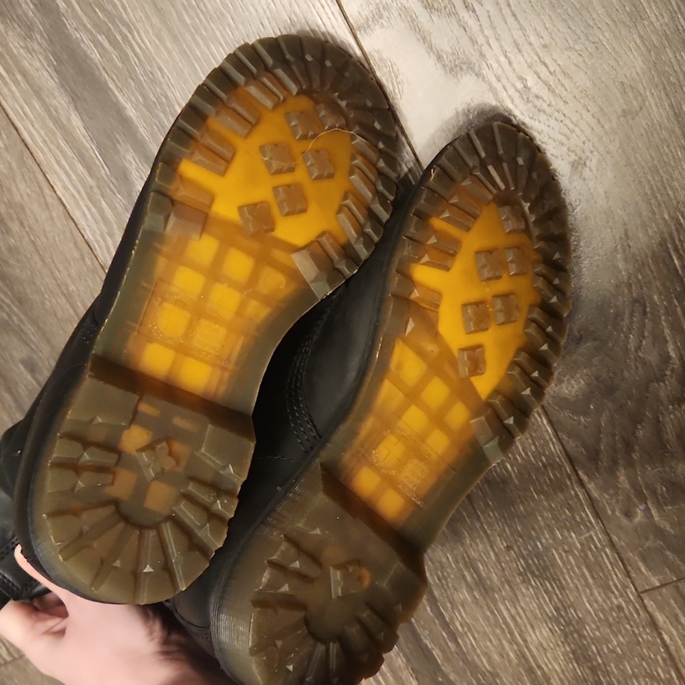 Dr. Martens Black Leather Lace-Up Fur-Lined Boots with Yellow Stitching - Picture 3 of 3